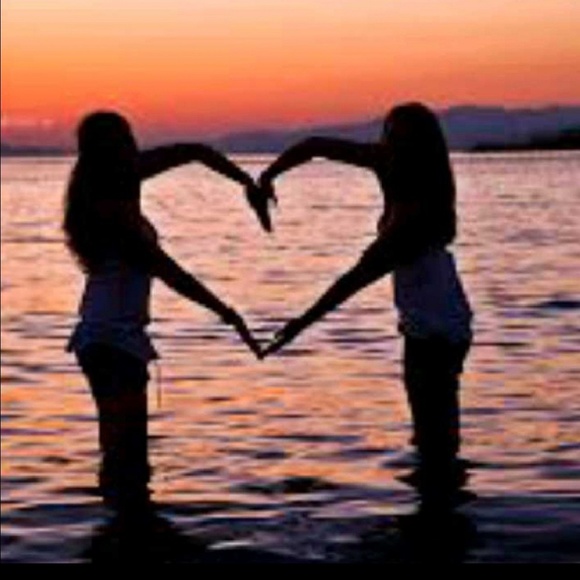 Meet your Posher, Sister's - Picture 3 of 6